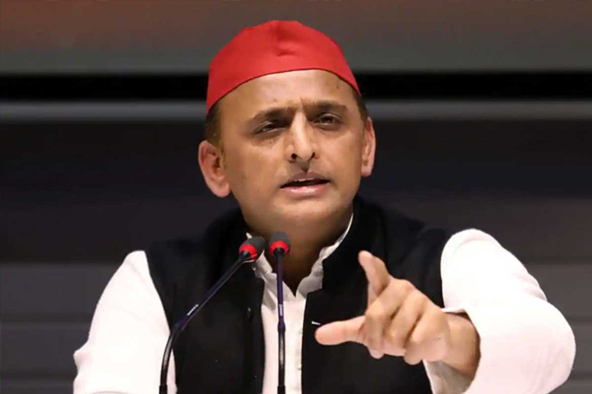 उत्तर प्रदेश में स्वास्थ्य व्यवस्था ने तोड़ा दम : अखिलेश